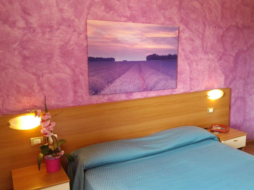 Hotel 2000 Fabriano Rom bilde